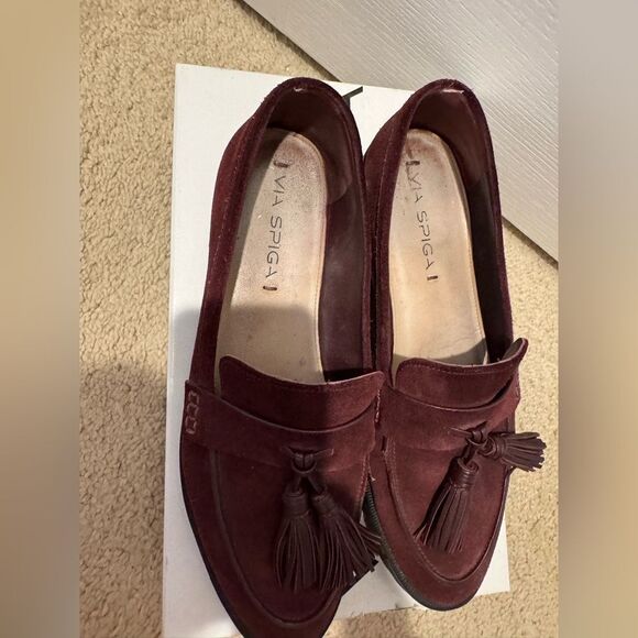 Stylish Burgundy Tassel Loafers for Men - Picture 2 of 4